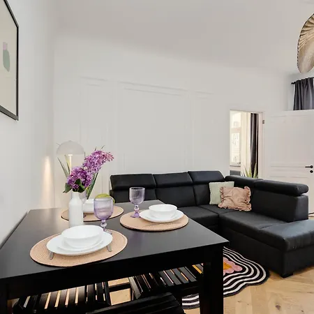 B68 7 Apartman Riga